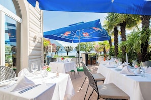 Lunch and dinner served, local cuisine