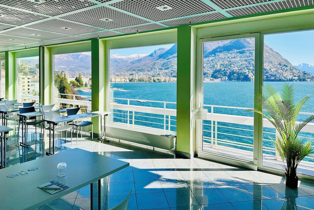 Best Western Hotel Bellevue au Lac by null