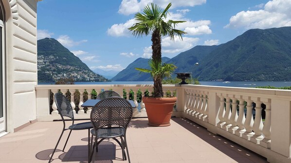 Suite Junior, 2 lits une place, balcon | Équipements de la chambre