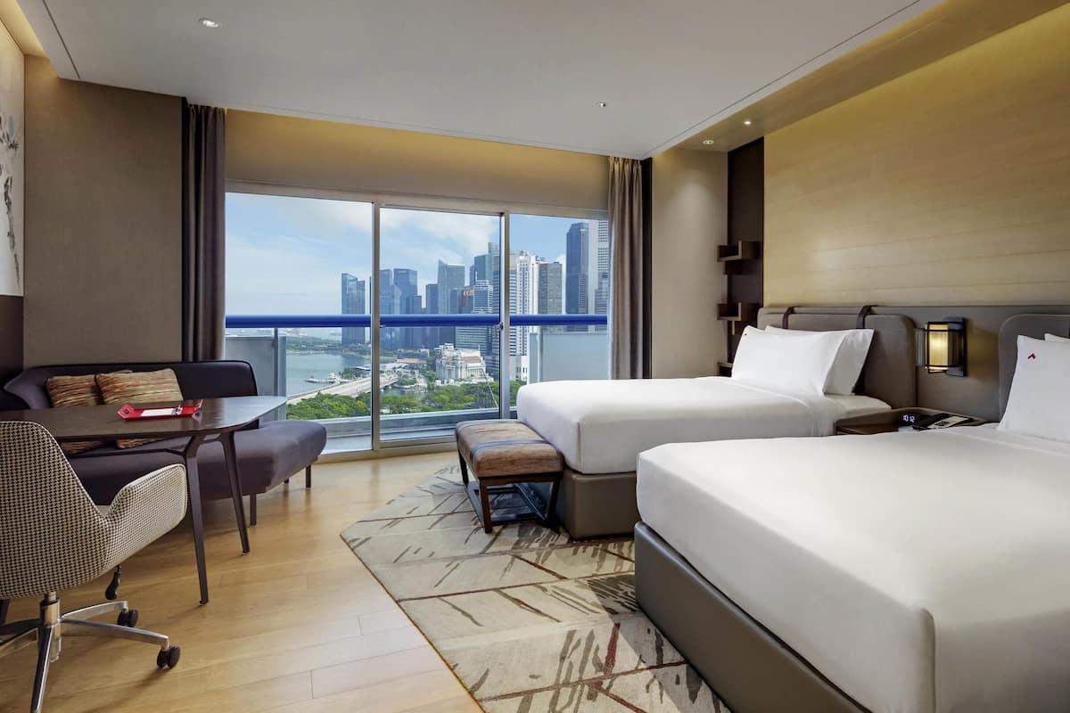 Chambre « Premier », 2 lits doubles, balcon, vue port