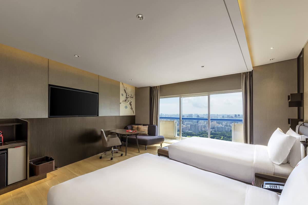 Executive, 2 Doubles, L65 Lounge Access, High Floor, Balcony, City View | 1 bedroom, in-room safe, desk, laptop workspace