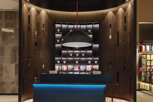 Concierge desk