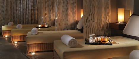 Couples treatment room(s), sauna, hot tub, steam room, body treatments