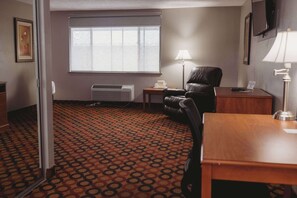 Room, 1 King Bed, Non Smoking, Pool View | Premium bedding, pillowtop beds, laptop workspace, blackout drapes