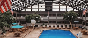 AmericInn by Wyndham Appleton Downtown