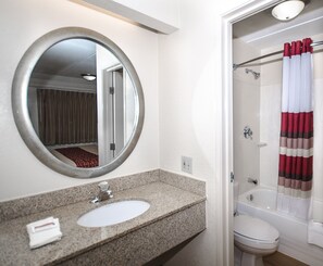 Duschwanne, Handtücher