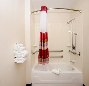 Superior Room, 1 King Bed, Accessible (Smoke Free) | Bathroom | Combined shower/tub, towels