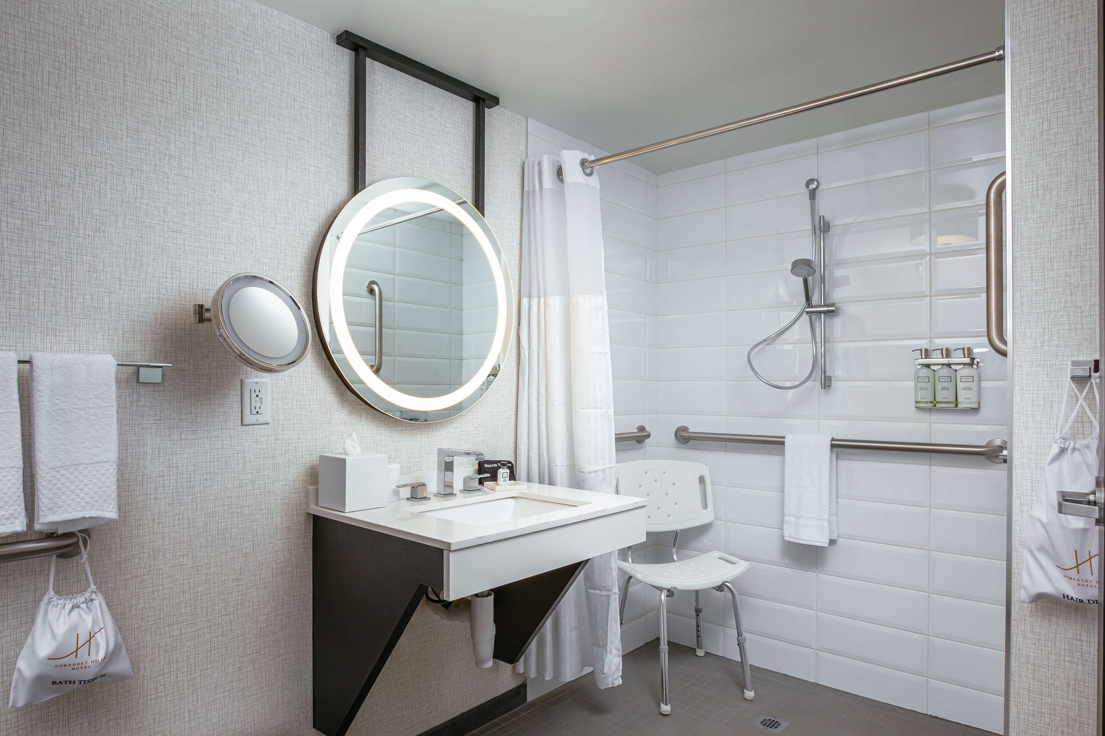 Shower kamar mandi