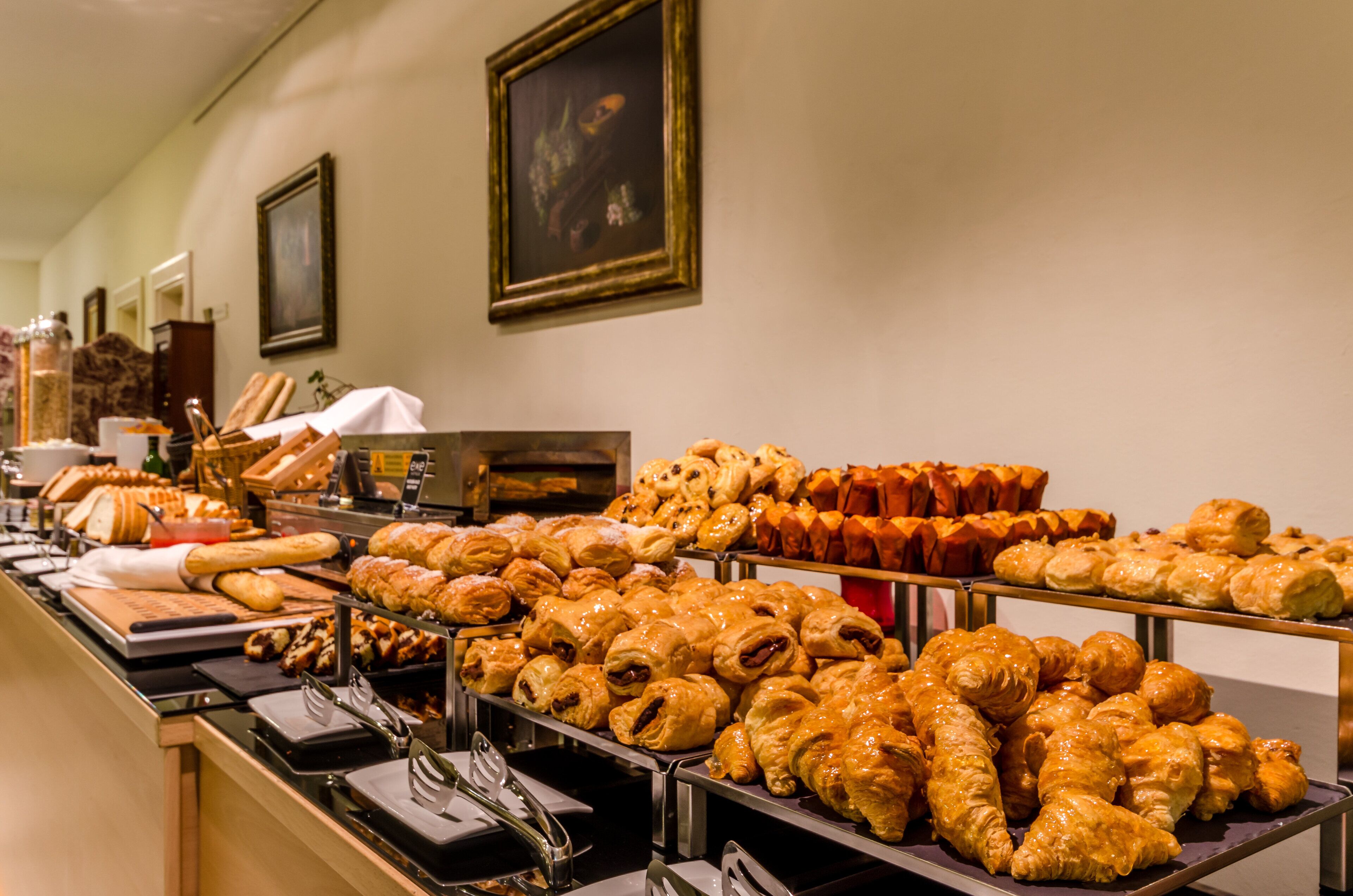 Daily buffet breakfast (EUR 12 per person)