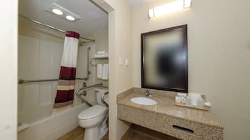 Articles de toilette (gratuits), serviettes fournies
