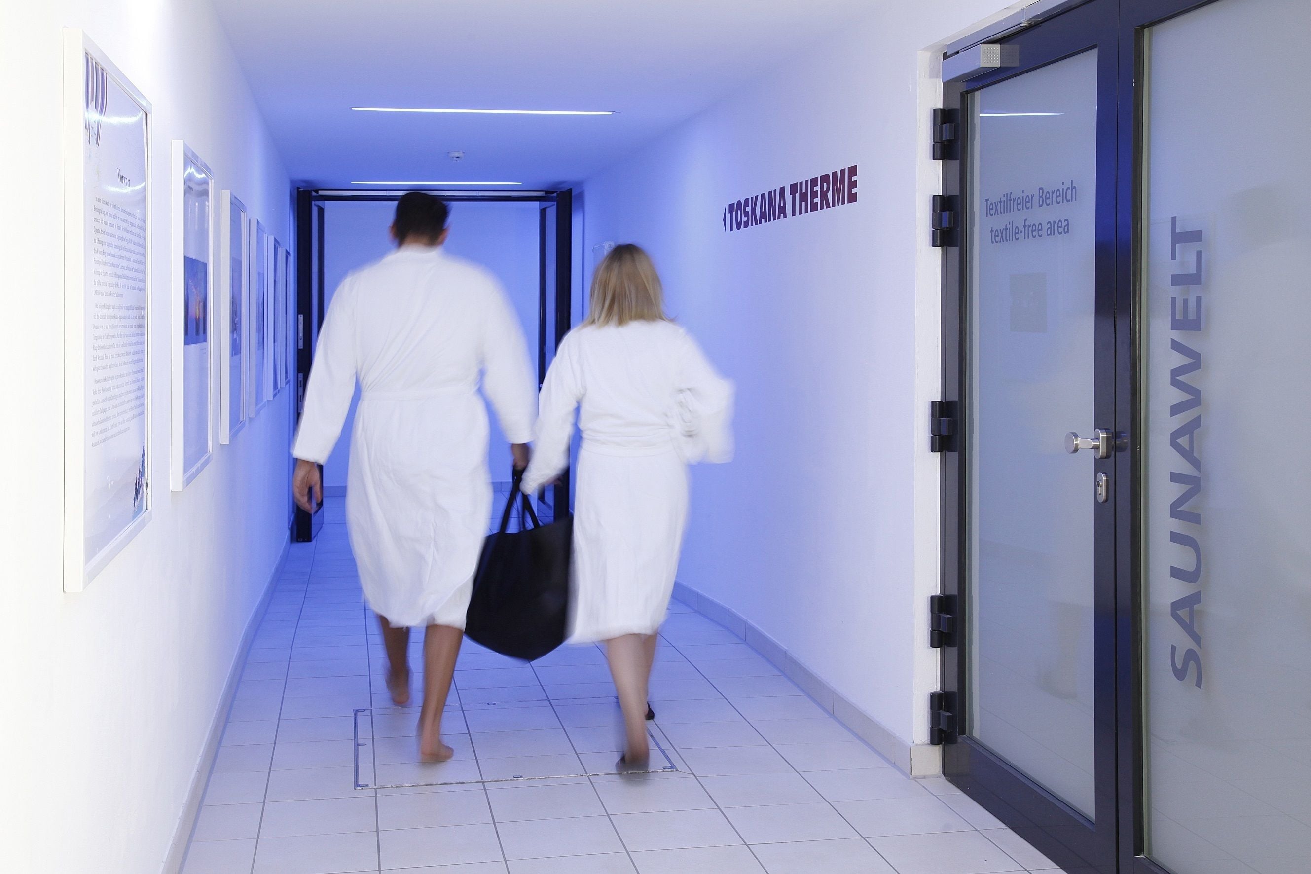 hot tub, hot springs/mineral springs, body treatments, aromatherapy