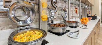 DoubleTree by Hilton Hotel San Diego - Mission Valley