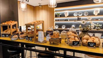 Esmorzar diari d'estil bufet (14.50 EUR per persona)