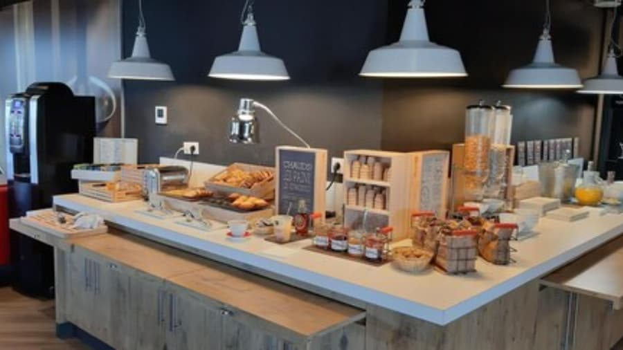 ibis Arles