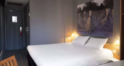 ibis Arles