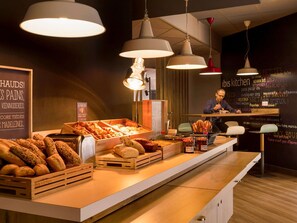 Frokostbuffé hver dag (EUR 11.90 per person)