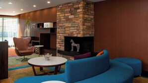 Lobby-lounge