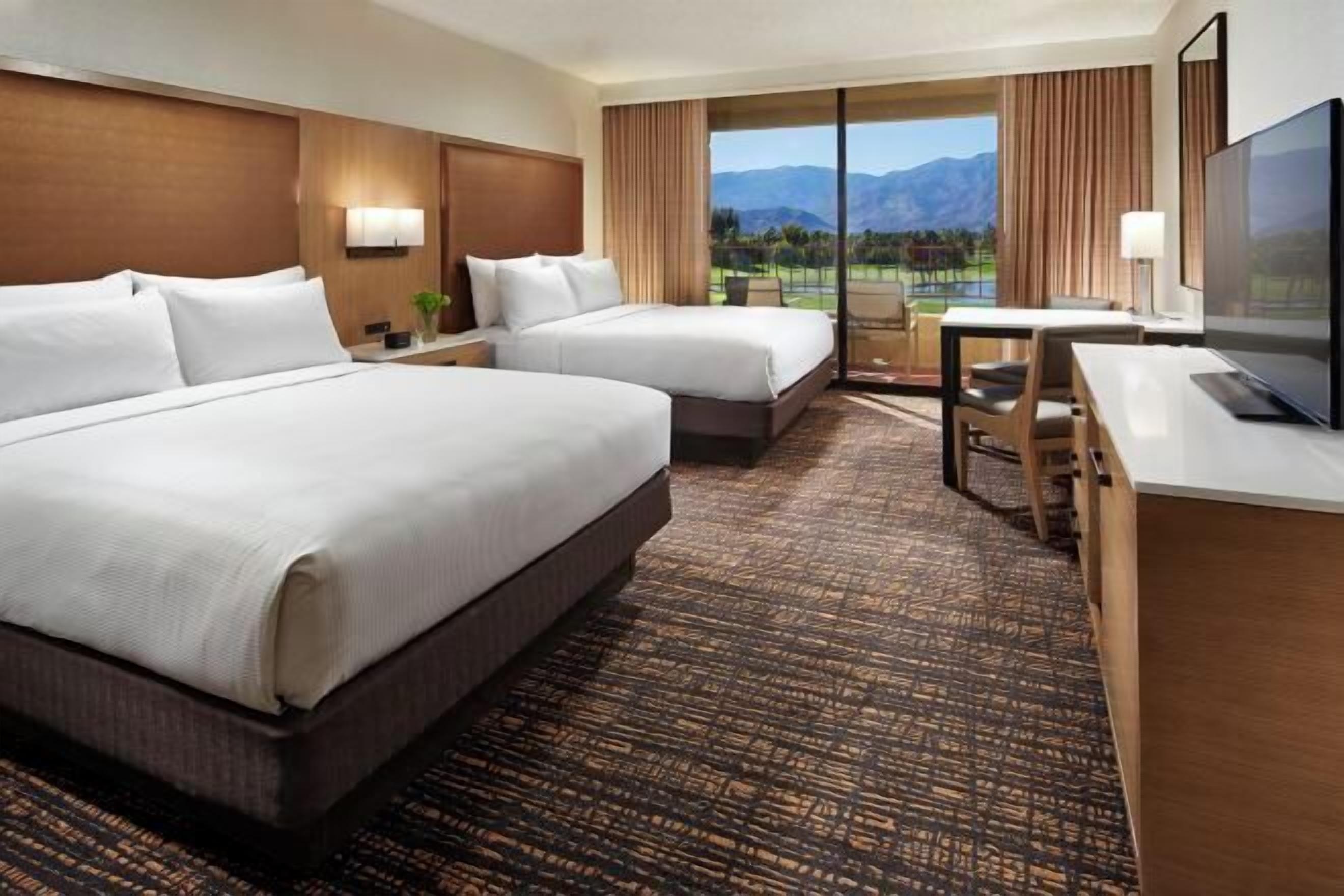 Ropa de cama de alta calidad, cubrecamas y colchones con pillow-top 