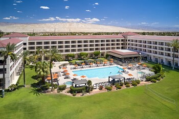 Resort Fee at DoubleTree by Hilton Hotel Golf Resort Palm Springs