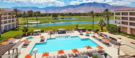 Außenpool, geöffnet von 10:00 Uhr bis 22:00 Uhr, Cabañas (gegen Gebühr)