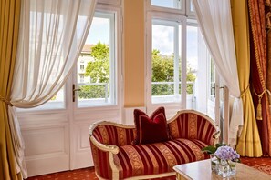 Classic Room, 1 King Bed | 1 bedroom, premium bedding, pillowtop beds, minibar - Hotel Imperial, a Luxury Collection Hotel, Vienna (Vienna)