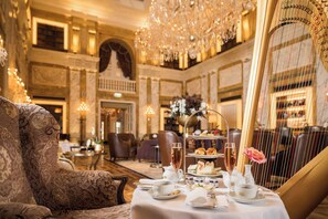 2 restaurants, breakfast, lunch, dinner served; international cuisine - Hotel Imperial, a Luxury Collection Hotel, Vienna (Vienna)