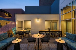Terrace/patio - Courtyard by Marriott San Francisco Union Square (San Francisco)