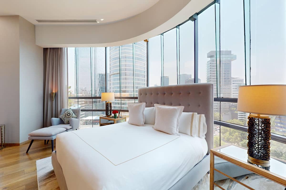 1 bedroom, minibar, in-room safe, desk