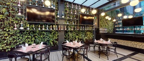 3 restaurants servant le petit déjeuner, spécialités Cuisine mexicaine