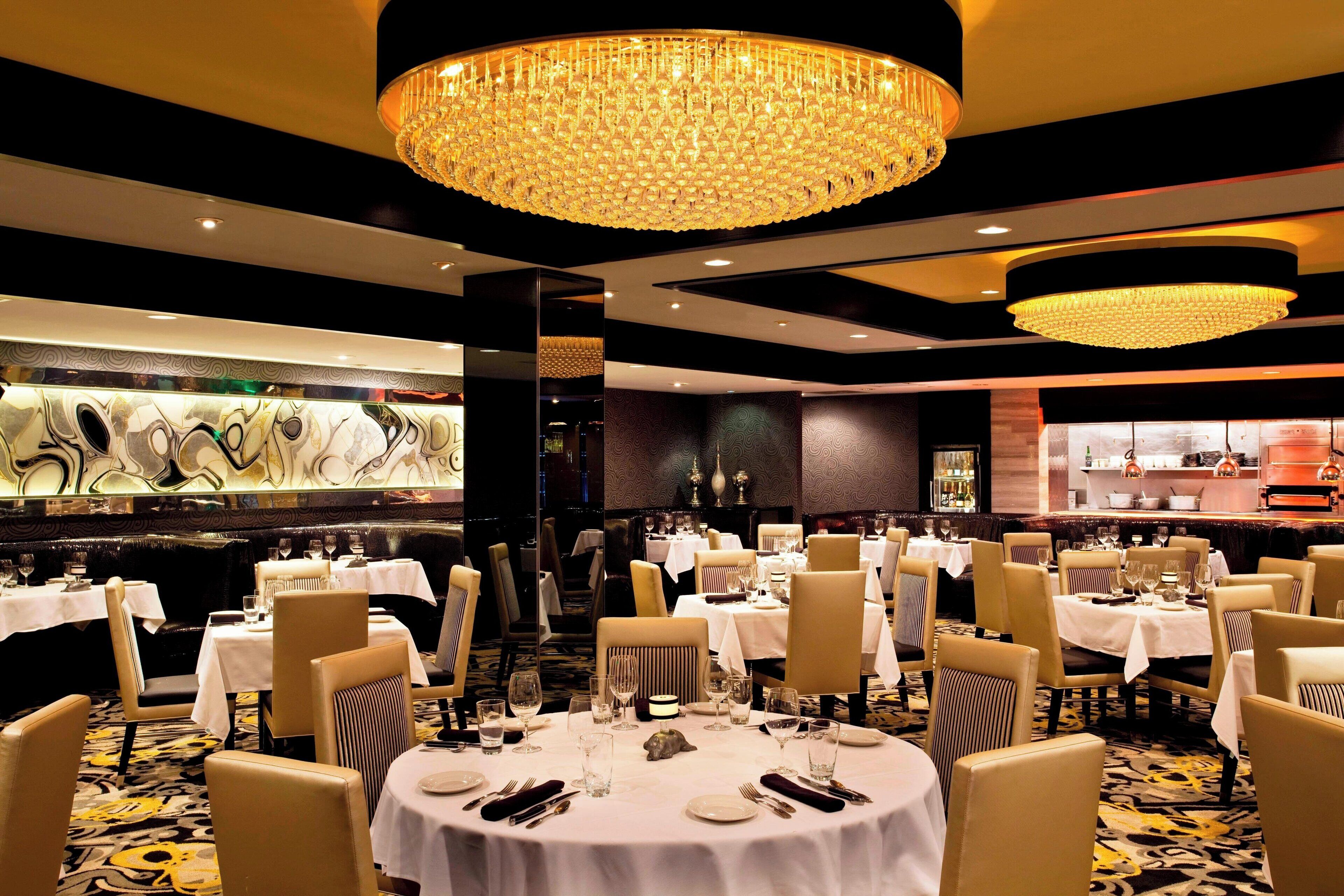 2 restaurants, breakfast, lunch, dinner served; American cuisine 