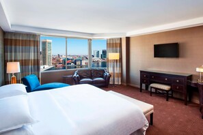 Premium bedding, pillow-top beds, in-room safe, desk