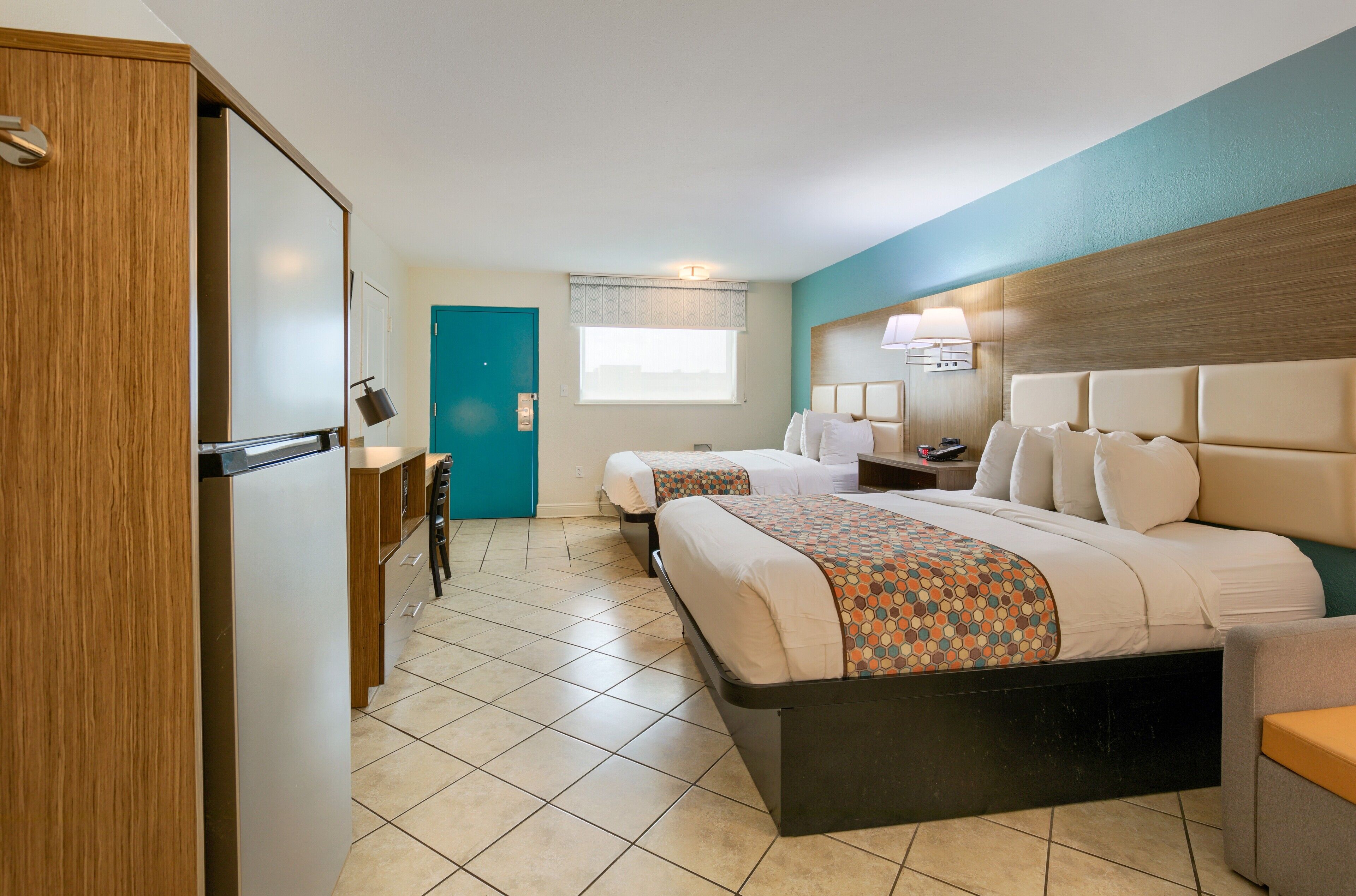 Photo - Beachside Resort Hotel