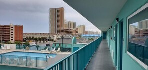 Balcony - Beachside Resort Hotel (Gulf Shores)