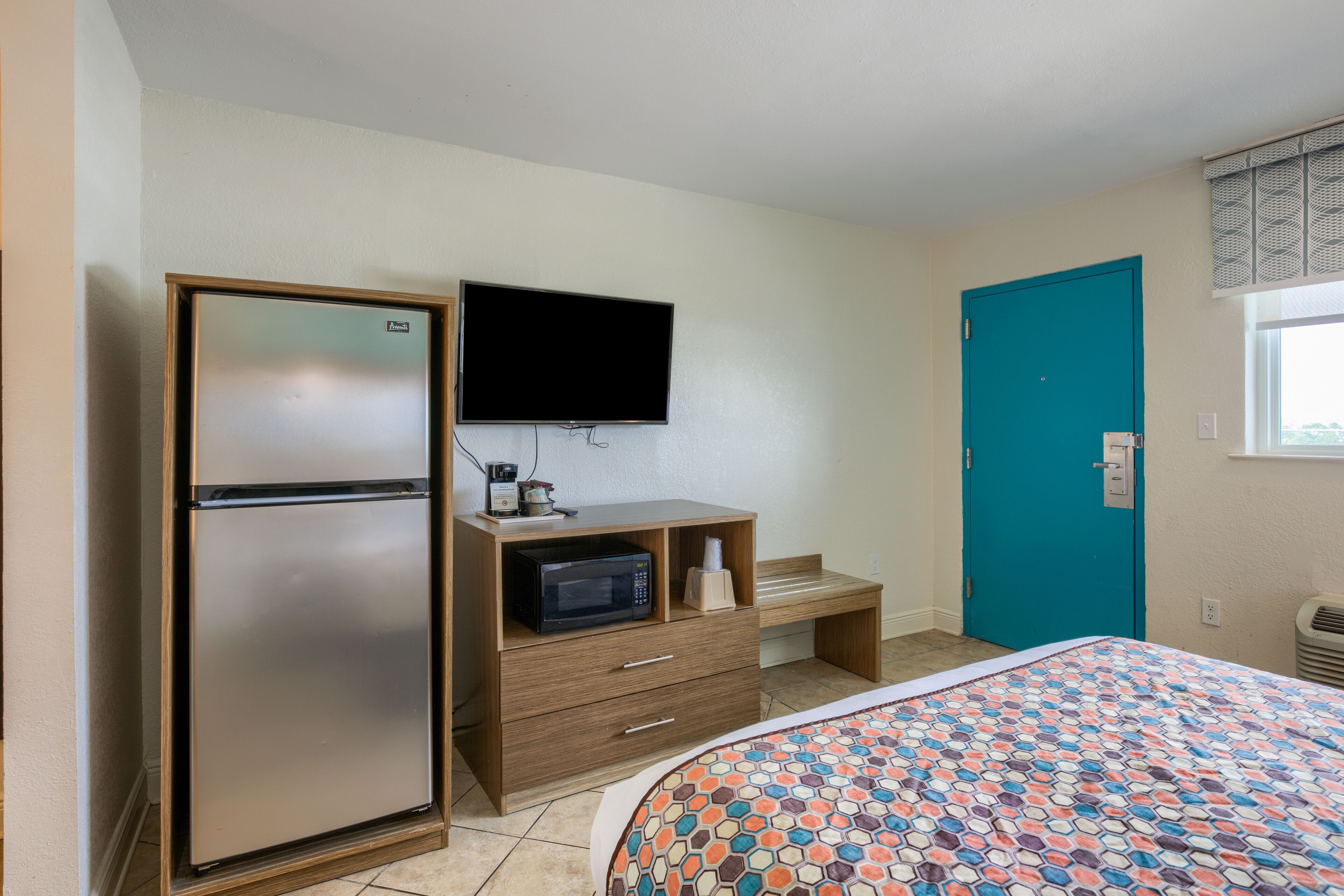 Photo - Beachside Resort Hotel