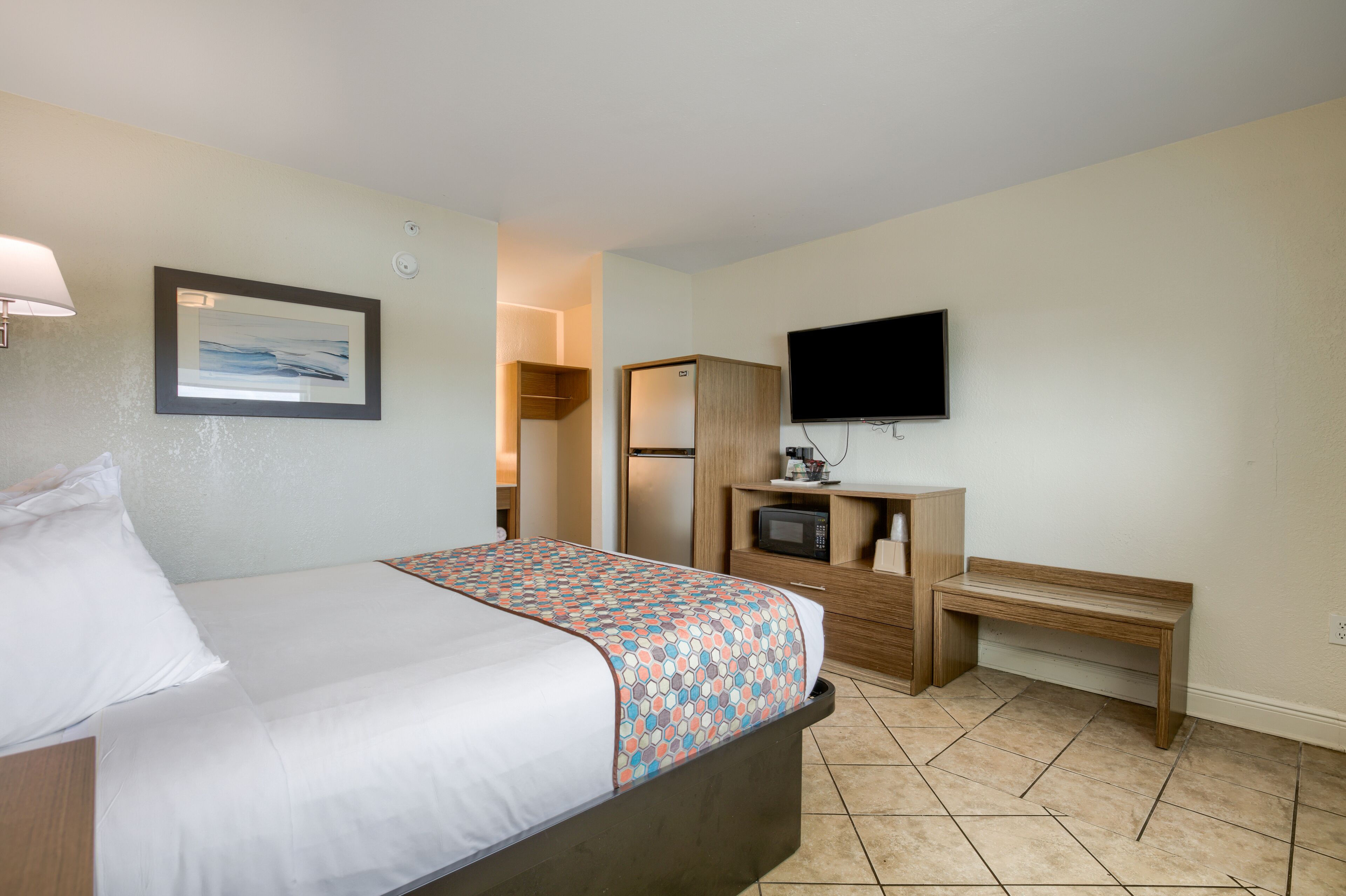 Photo - Beachside Resort Hotel