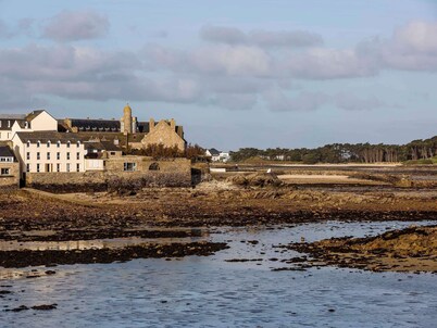 ibis Roscoff bord de mer