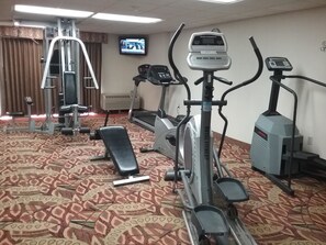 Gym - Garden Plaza Hotel (Saddle Brook)