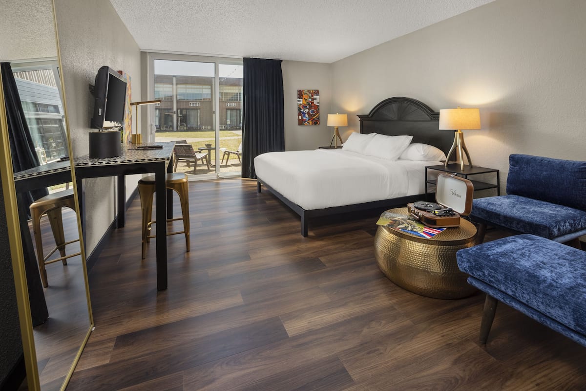 hypo-allergenic bedding, pillow-top beds, individually decorated, desk