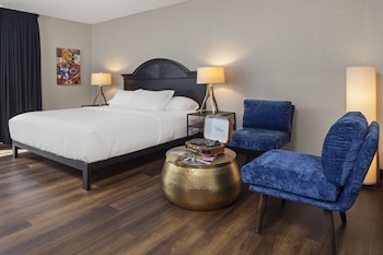 The Highlander Hotel Iowa City, an Ascend Collection Hotel