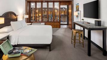 Standard Room, 1 King Bed, Non Smoking, Balcony | Hypo-allergenic bedding, pillowtop beds, individually decorated, desk