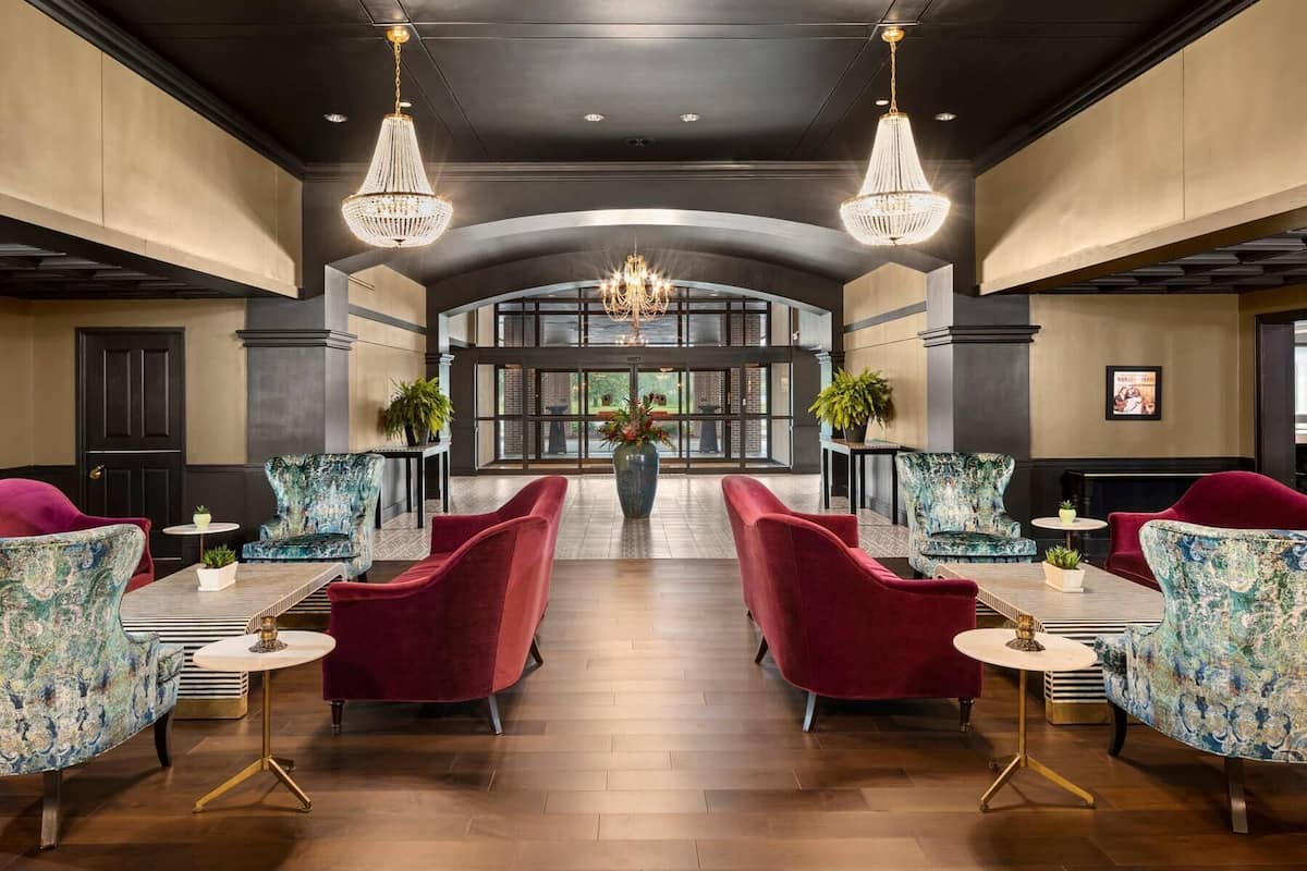 Rom, 2 queensize-senger, rullestolvennlig dusj, ikke-røyk | Allergitestet sengetøy, senger med overmadrass og individuelt dekorert