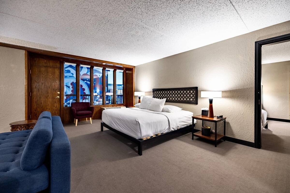 Suite, Multiple Beds, Non Smoking, Balcony (Pool View)