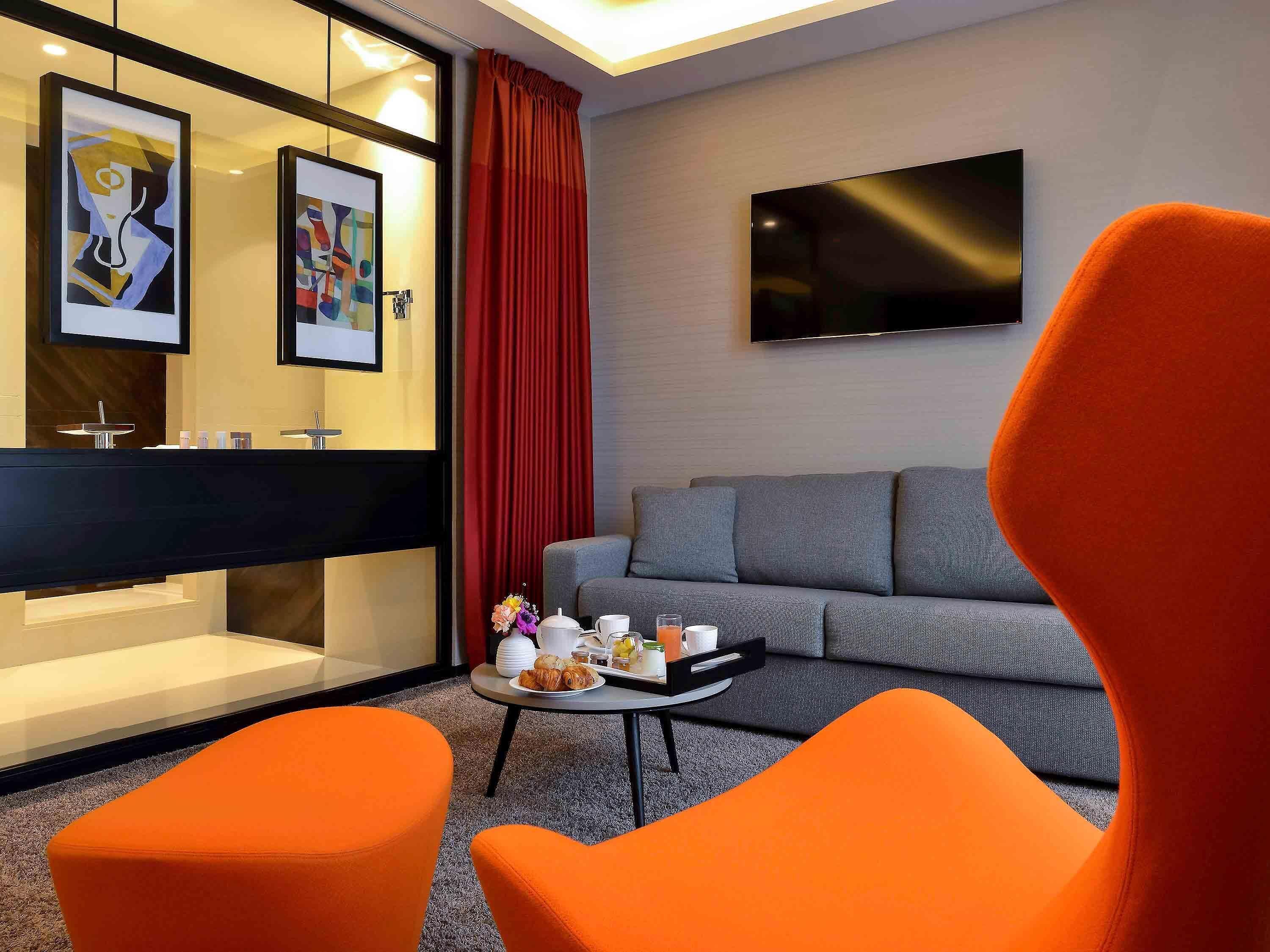 Chambre Deluxe, 1 très grand lit (Darcy Square view) | Literie de qualité supérieure, surmatelas