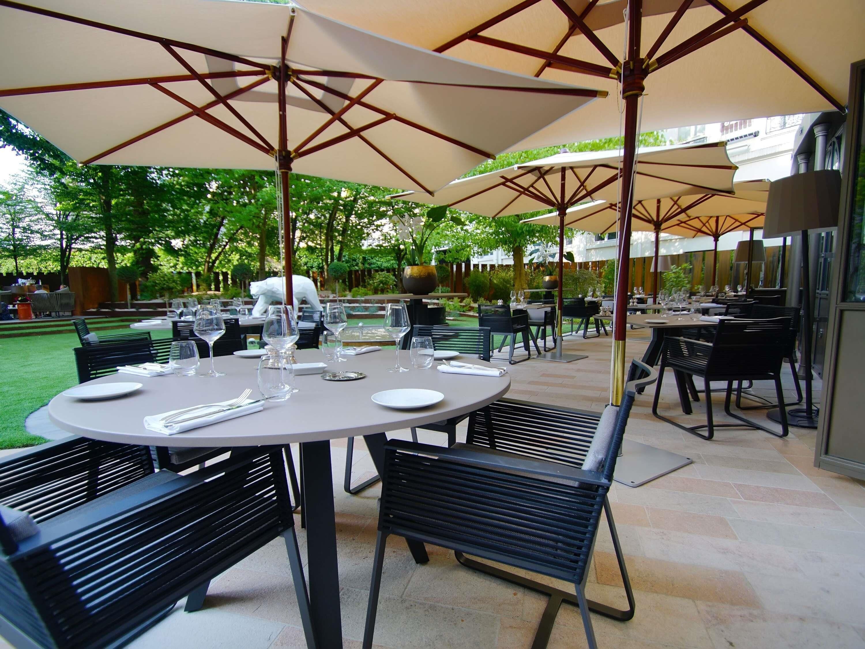 breakfast, lunch, dinner served; garden views