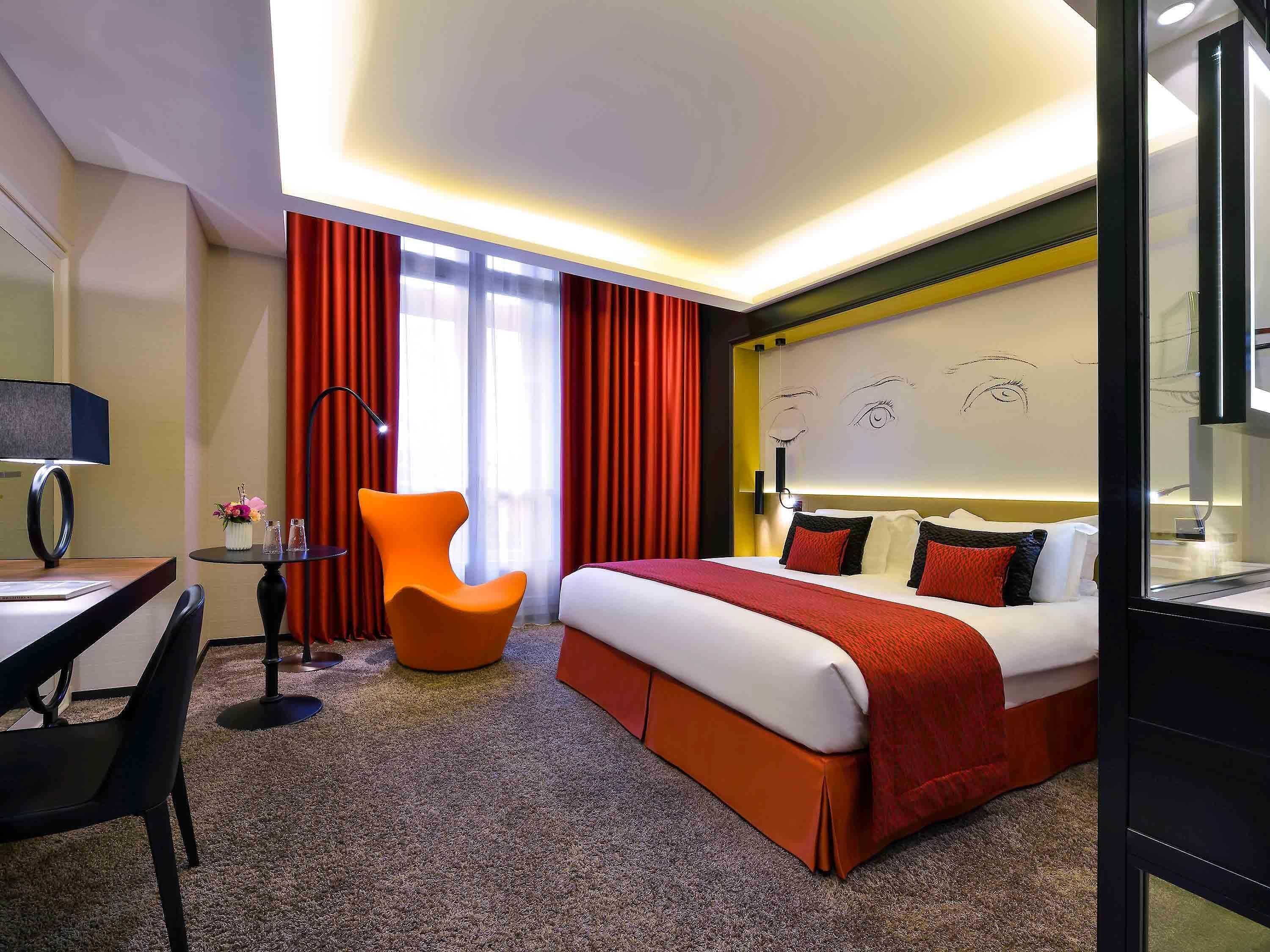 Habitación superior, 1 cama de matrimonio grande | Ropa de cama de alta calidad y colchones con acolchado adicional