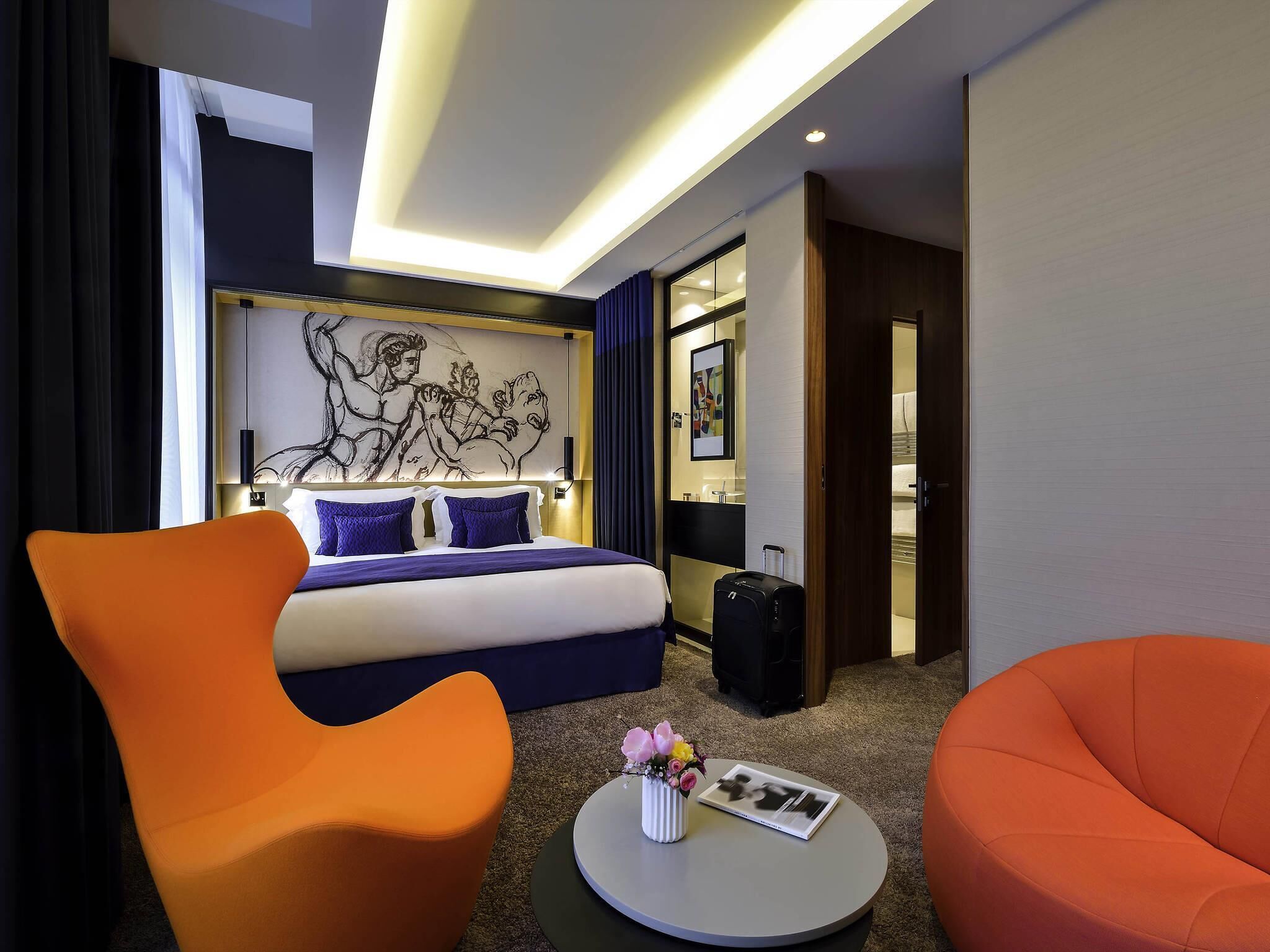 premium bedding, pillow-top beds, free minibar, in-room safe