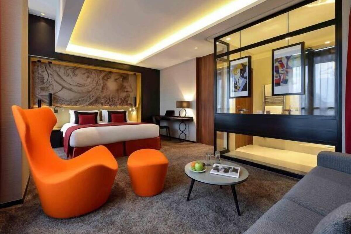 Premium bedding, pillow-top beds, free minibar, in-room safe