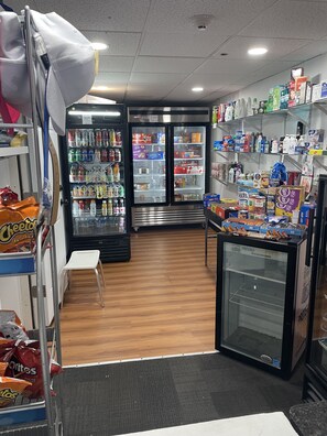 Snack bar