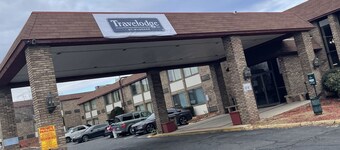 Travelodge by Wyndham Vernon CT