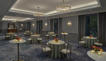 Meeting space at The Newbury Boston